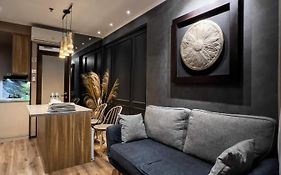 R30 Apartemen Gateway Pasteur 2BR Daymentroom